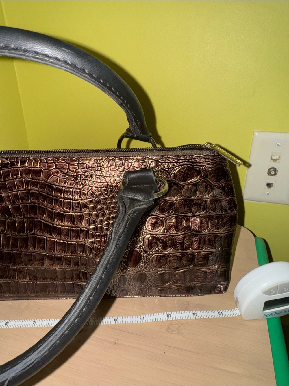 Croc-Embossed Brown Metallic Y2K purse style lunch box wine bag